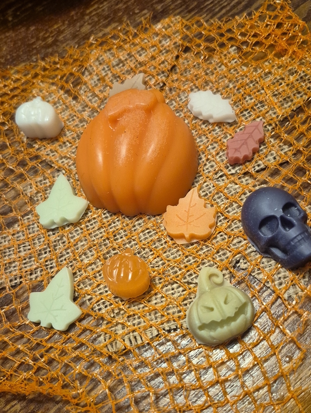 Handmade Fall Pumpkin & Leaf Wax Melt Set - Orange, Green, Purple